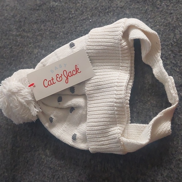 ✨3/$18 Nwt Cat & Jack baby winter hat 6-12mo - Picture 1 of 5